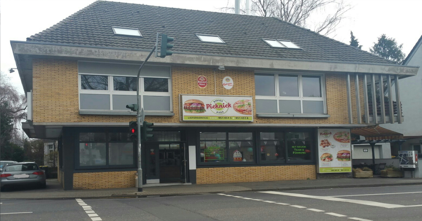 Dönerbude und Pizzeria in Köln Weiden in der Nähe vom Bahnhof Lövenich